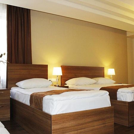 5Th Floor Guest House エレバン 部屋 写真